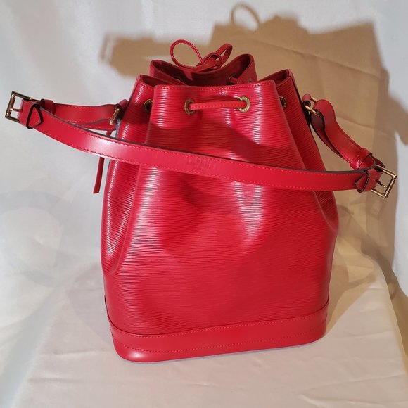 Louis Vuitton Noé Bucket & Drawstring Bag Red Leather Epi - Picture 2 of 3